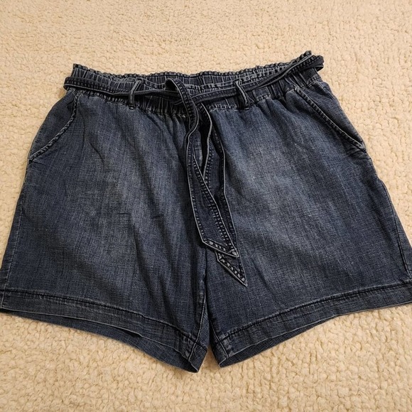 Lane Bryant belted waist denim elastic waist shorts plus size 18 - Picture 5 of 6